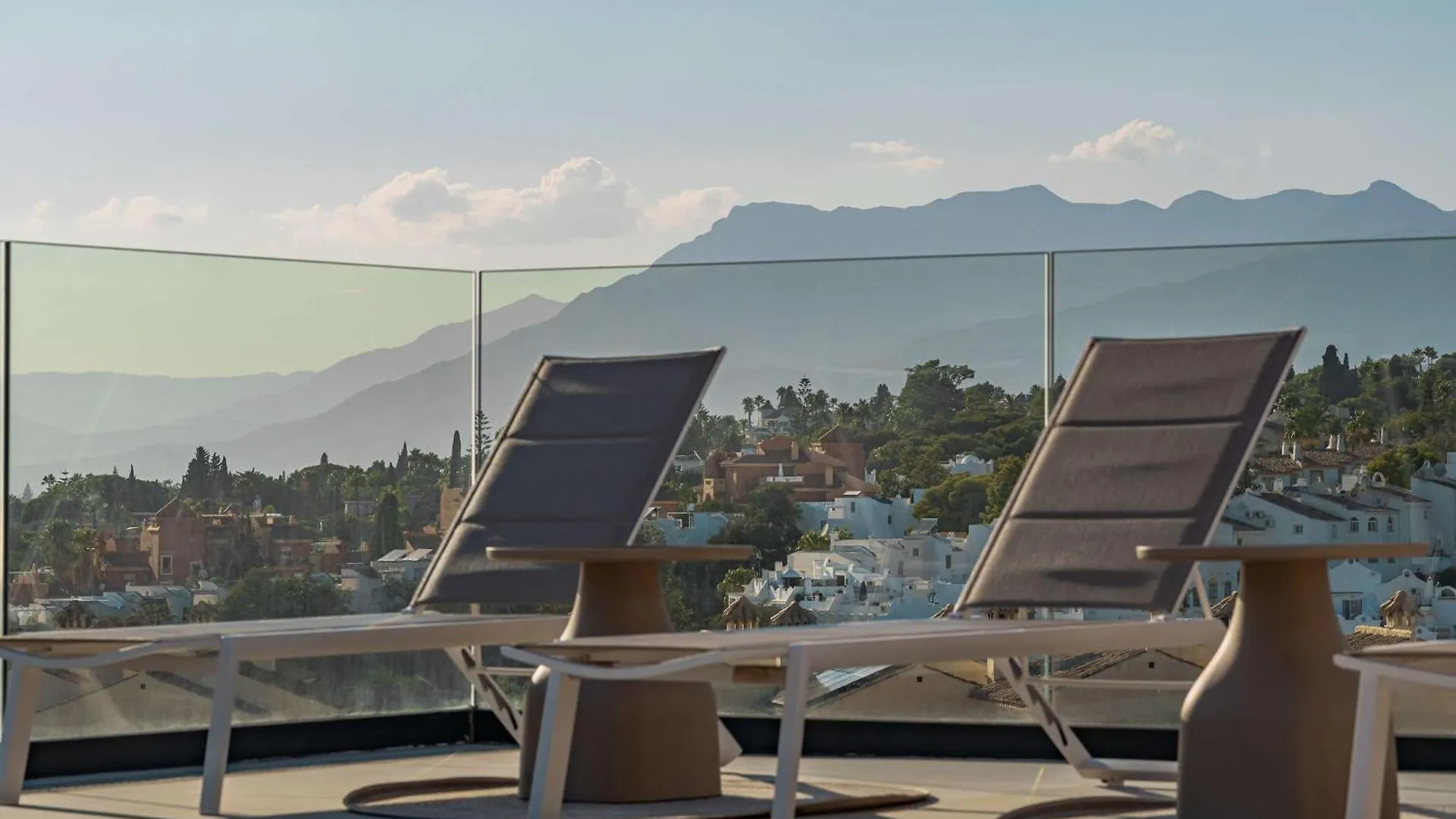 Casa Sol Luxury Rooftop Penthouse Gym Spa Pools Marbella Daire
