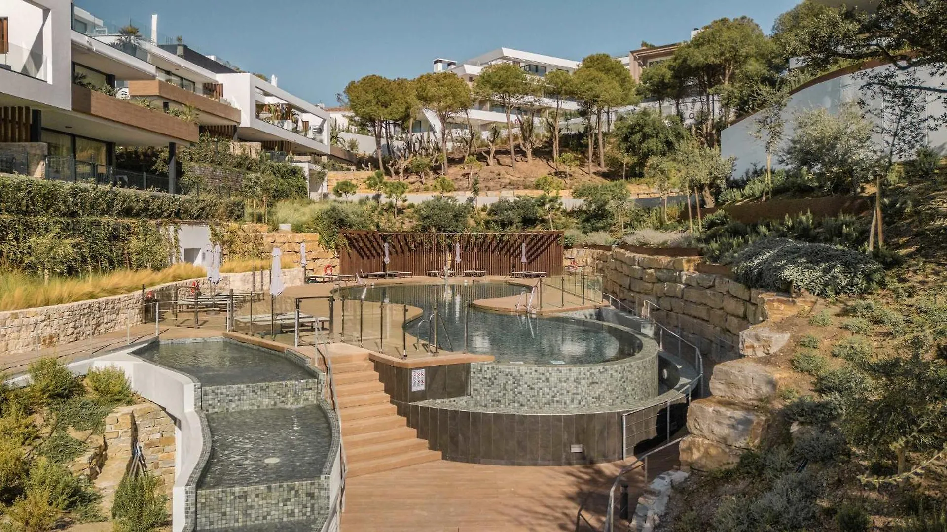 Casa Sol Luxury Rooftop Penthouse Gym Spa Pools Marbella Daire